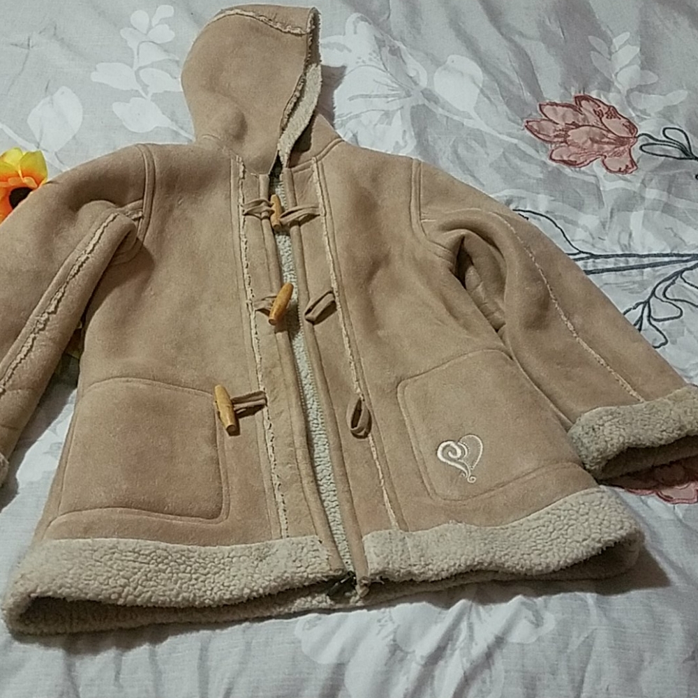 Girl's Amy Byer beige suede coat
